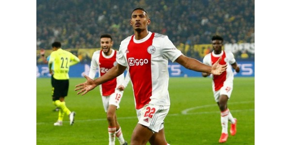 Sébastien Haller non vuole lasciare l'Ajax Amsterdam per ora